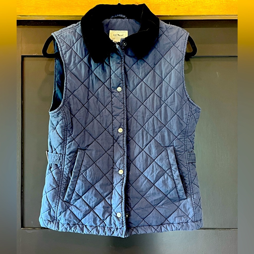 L.L. Bean Quilted Navy Blue Vest Size Petite Medium